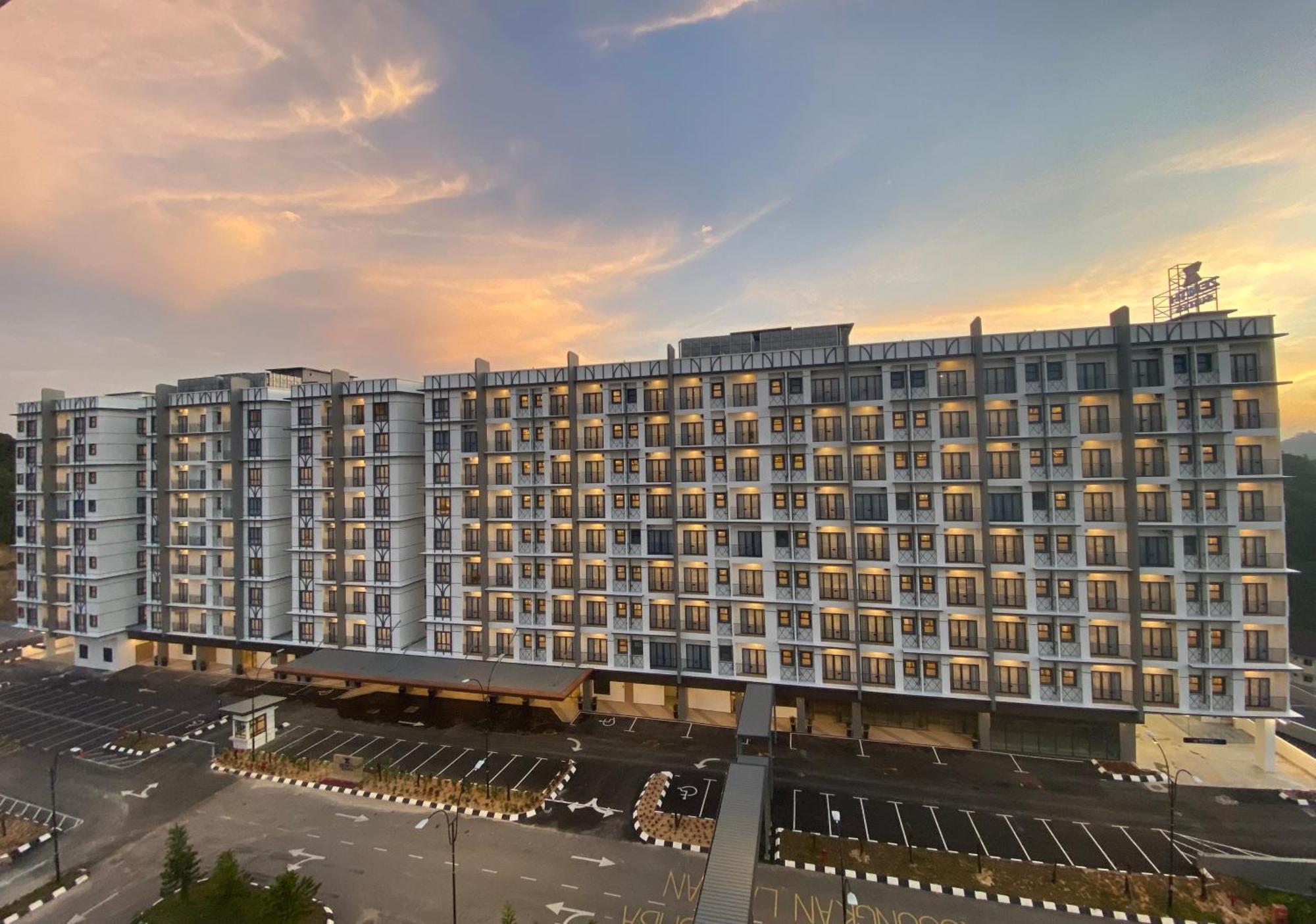 Zenith Suites Cameron Tanah Rata Exterior photo