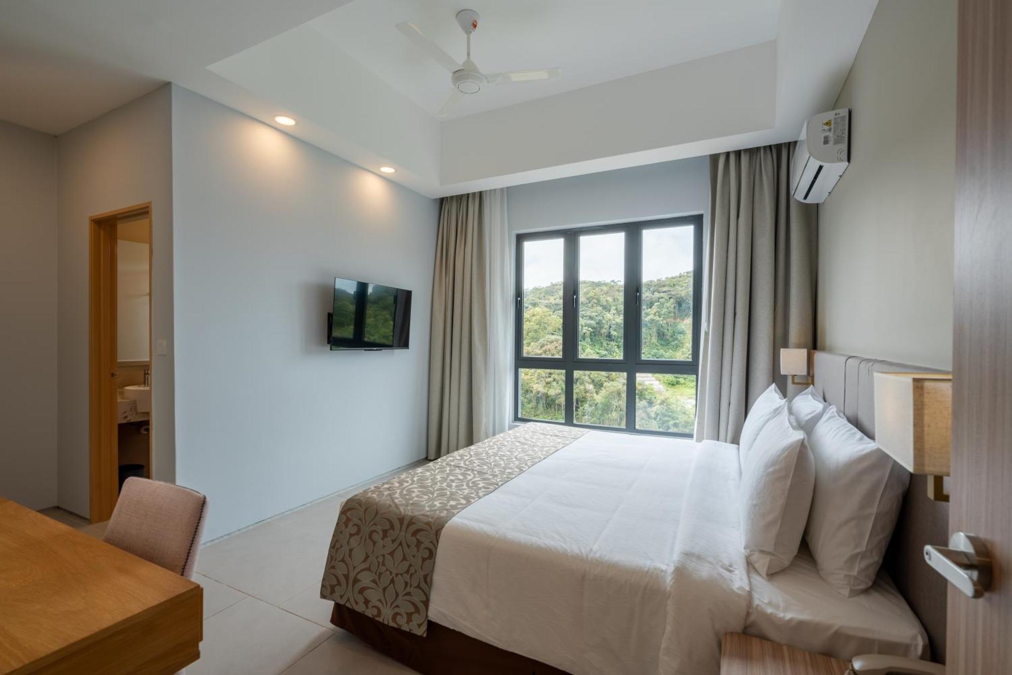 Zenith Suites Cameron Tanah Rata Exterior photo